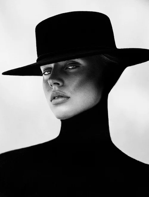 (絶版) Sex & Cigarettes Daniella Midenge 71KT3cRSTHL._AC_UF1000,